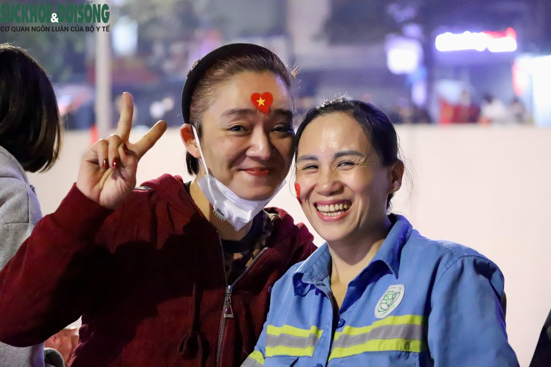 Nhìn lại những hình ảnh đẹp trong đêm người dân Hà Nội mừng tuyển U22 Việt Nam vô địch SEA Games- Ảnh 24.