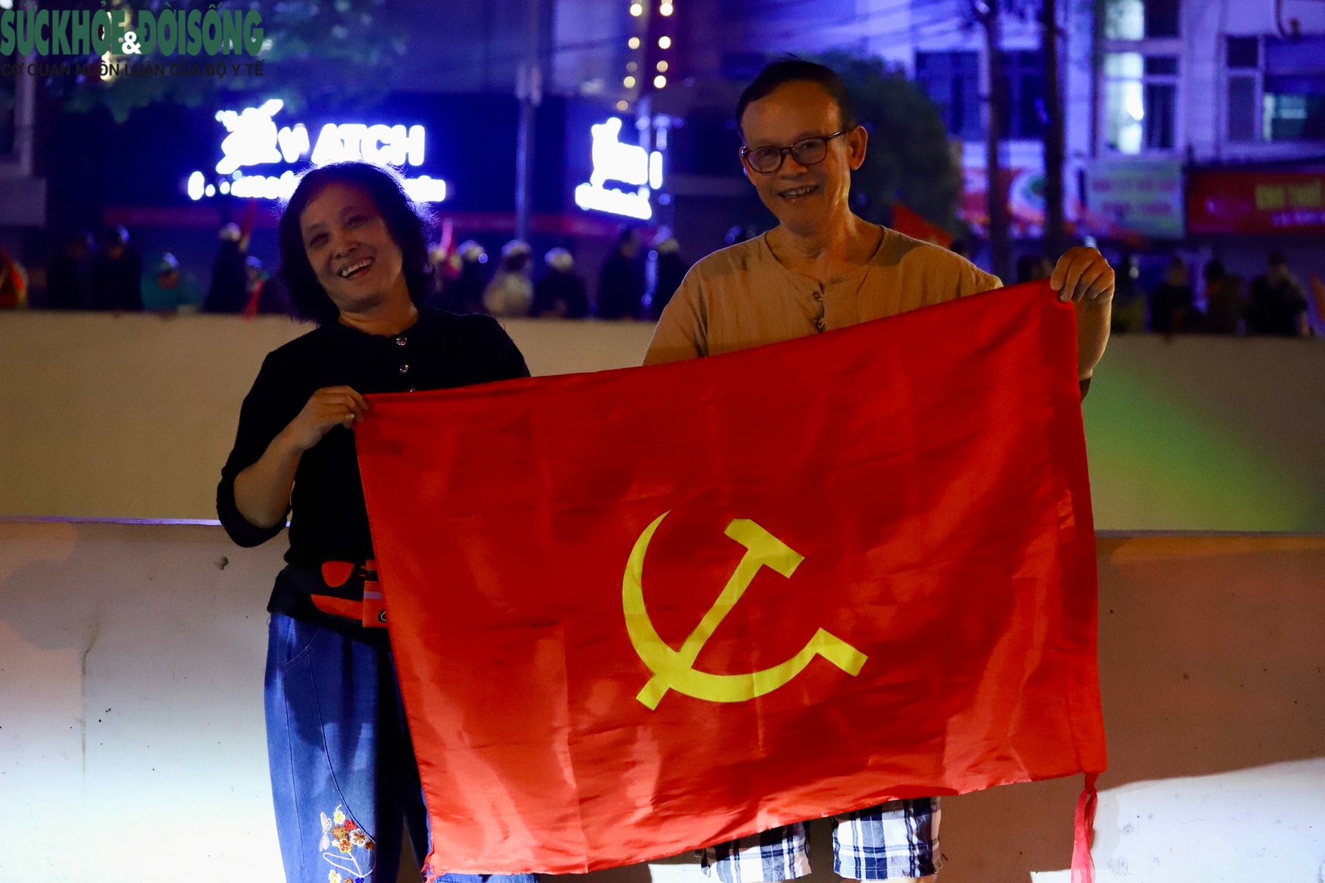 Nhìn lại những hình ảnh đẹp trong đêm người dân Hà Nội mừng tuyển U22 Việt Nam vô địch SEA Games- Ảnh 26.