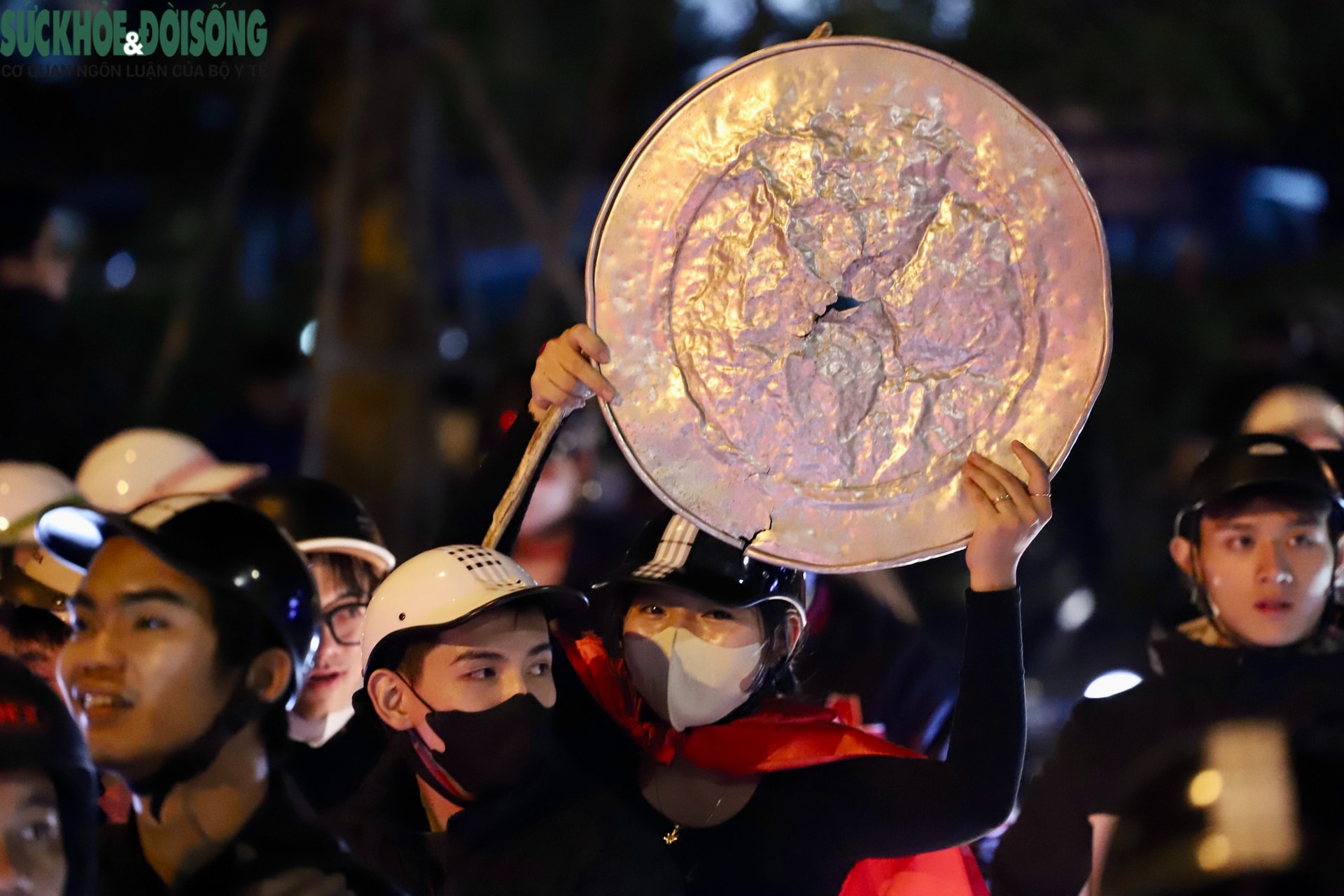 Nhìn lại những hình ảnh đẹp trong đêm người dân Hà Nội mừng tuyển U22 Việt Nam vô địch SEA Games- Ảnh 20.