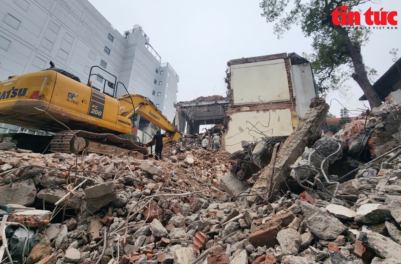 Khắc phục khó khăn, sớm đưa dự án Quảng trường phía Đông hồ Hoàn Kiếm về đích- Ảnh 1.