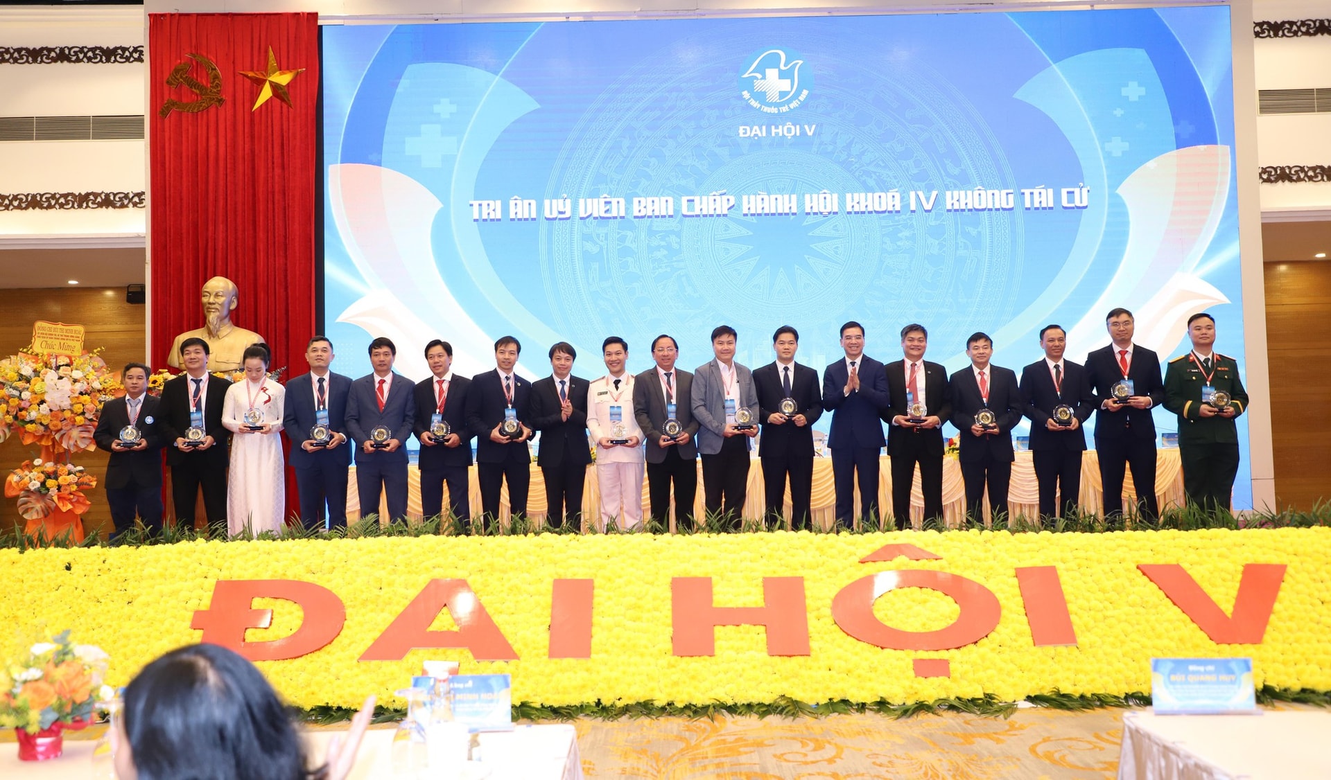 Thầy thuốc trẻ phải là lực lượng nòng cốt trong sự dịch chuyển từ chữa bệnh sang phòng bệnh- Ảnh 7.