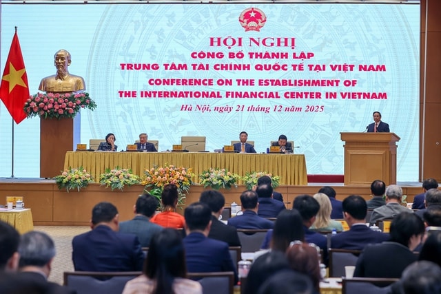 Thủ tướng: Thành lập Trung tâm Tài chính Quốc tế là bước ngoặt trong tiến trình phát triển đất nước- Ảnh 1.