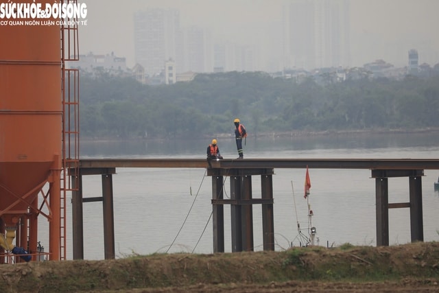 Hiện trạng cầu hơn 11.800 tỷ đồng, kết nối Hà Nội với Hưng Yên sau 4 tháng thi công- Ảnh 6.