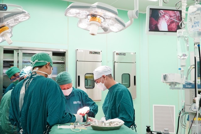 BVĐK Vũng Tàu phẫu thuật thành công ca chấn thương sọ não phức tạp, không cần chuyển tuyến- Ảnh 1.