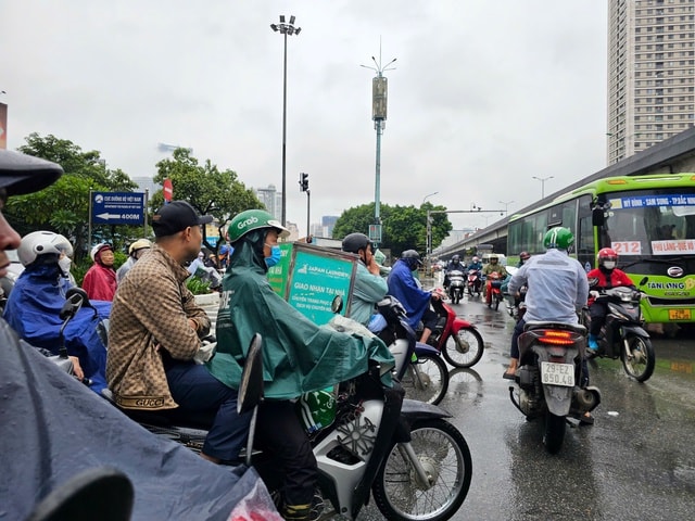 Miền Bắc giảm nhiệt mạnh kèm mưa do không khí lạnh tăng cường- Ảnh 1.