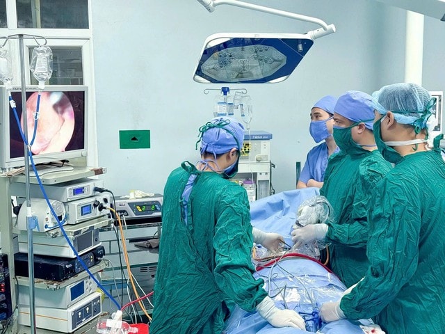 Phẫu thuật Cột sống tại Bệnh viện Chấn thương Chỉnh hình Nghệ An: Đột phá chuyên môn và phát triển vượt bậc- Ảnh 4.