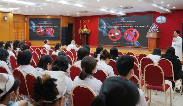 Cơ sở y tế không khói thuốc lá: Không gian điều trị trong lành giúp nâng cao chất lượng khám, chữa bệnh- Ảnh 4.