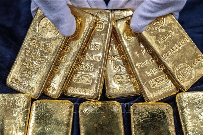 Giá vàng ngày Giáng sinh: Phá kỷ lục mọi thời đại, tăng hơn 70% từ đầu năm- Ảnh 1.