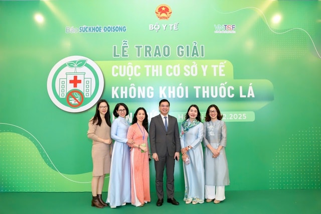 Không khí sôi động trước giờ trao giải Cuộc thi 'Cơ sở y tế không khói thuốc lá' lần thứ I- Ảnh 5. Không khí sôi động trước giờ trao giải Cuộc thi 'Cơ sở y tế không khói thuốc lá' lần thứ I- Ảnh 5.