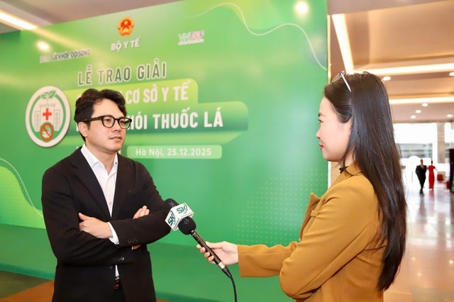 Không khí sôi động trước giờ trao giải Cuộc thi 'Cơ sở y tế không khói thuốc lá' lần thứ I- Ảnh 6. Không khí sôi động trước giờ trao giải Cuộc thi 'Cơ sở y tế không khói thuốc lá' lần thứ I- Ảnh 6.