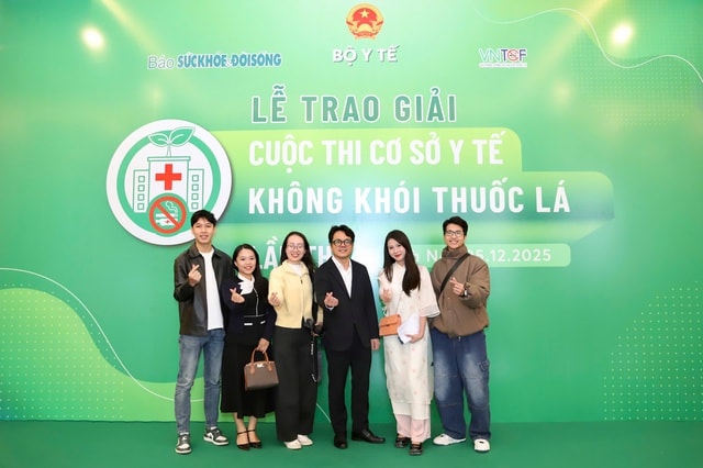 Không khí sôi động trước giờ trao giải Cuộc thi 'Cơ sở y tế không khói thuốc lá' lần thứ I- Ảnh 7. Không khí sôi động trước giờ trao giải Cuộc thi 'Cơ sở y tế không khói thuốc lá' lần thứ I- Ảnh 7.