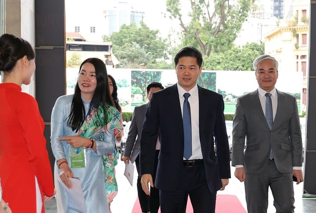 Không khí sôi động trước giờ trao giải Cuộc thi 'Cơ sở y tế không khói thuốc lá' lần thứ I- Ảnh 1. Không khí sôi động trước giờ trao giải Cuộc thi 'Cơ sở y tế không khói thuốc lá' lần thứ I- Ảnh 1.