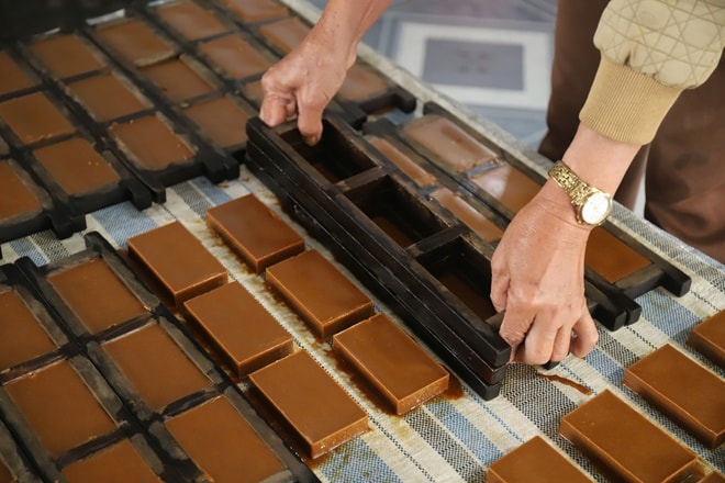 Nghề làm đường phên 'đỏ lửa' chờ Tết- Ảnh 9.