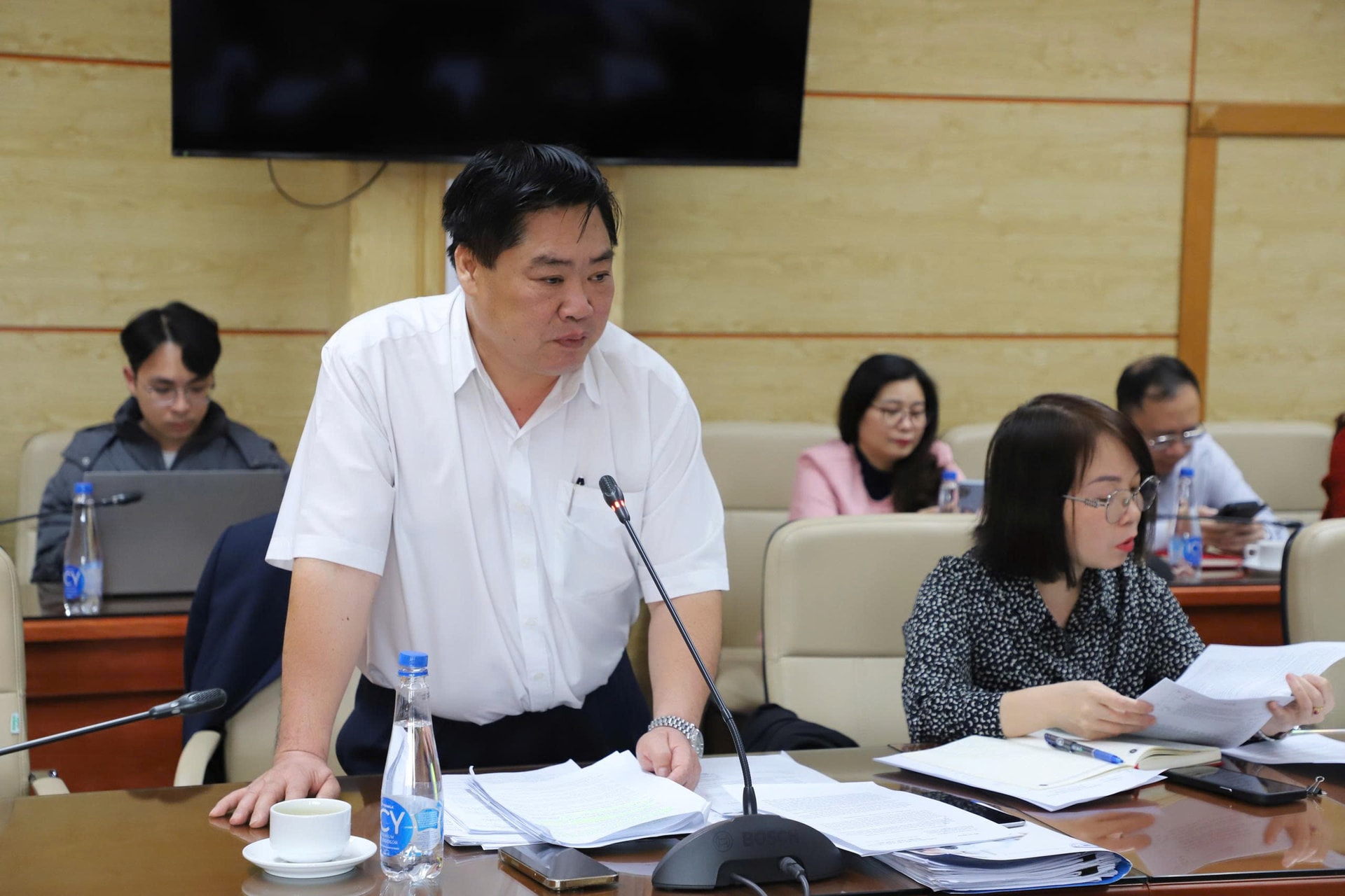 Bộ Y tế kiên quyết hoàn thiện các chỉ tiêu cải cách, đơn giản hóa thủ tục hành chính- Ảnh 2. Bộ Y tế kiên quyết hoàn thiện các chỉ tiêu cải cách, đơn giản hóa thủ tục hành chính- Ảnh 2.