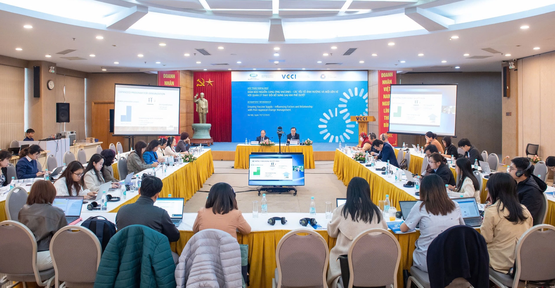 Thúc đẩy cải cách quản lý ngành dược, bảo đảm chất lượng, an toàn và hiệu quả của thuốc- Ảnh 1. Thúc đẩy cải cách quản lý ngành dược, bảo đảm chất lượng, an toàn và hiệu quả của thuốc- Ảnh 1.