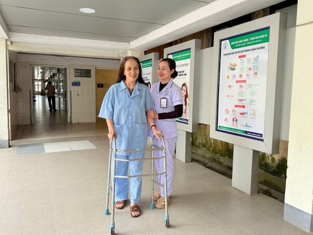 Bệnh viện Chấn thương Chỉnh hình Nghệ An: Khẳng định uy tín trong điều trị gãy cổ xương đùi ở người cao tuổi- Ảnh 2. Bệnh viện Chấn thương Chỉnh hình Nghệ An: Khẳng định uy tín trong điều trị gãy cổ xương đùi ở người cao tuổi- Ảnh 2.