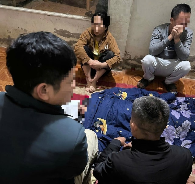 Nghi án vợ đâm chồng tử vong tại nhà riêng ở Lào Cai- Ảnh 1. Nghi án vợ đâm chồng tử vong tại nhà riêng ở Lào Cai- Ảnh 1.