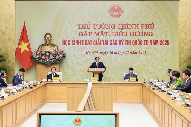 Thủ tướng biểu dương học sinh đoạt giải quốc tế, yêu cầu đột phá trong bồi dưỡng nhân tài trẻ- Ảnh 1.