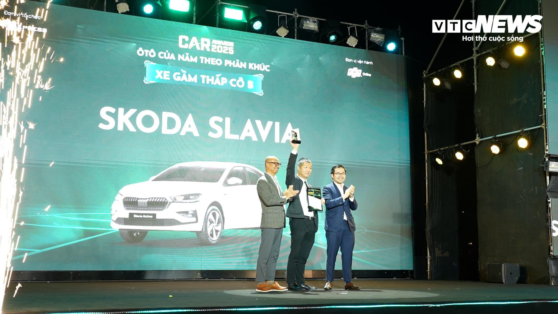 Skoda Slavia giành giải thưởng ngay lần đầu tham dự giải. (Ảnh: Hùng Cường)