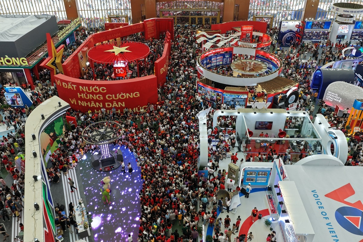 Công bố 10 sự kiện Văn hóa, Thể thao và Du lịch tiêu biểu năm 2025- Ảnh 1. Công bố 10 sự kiện Văn hóa, Thể thao và Du lịch tiêu biểu năm 2025- Ảnh 1.