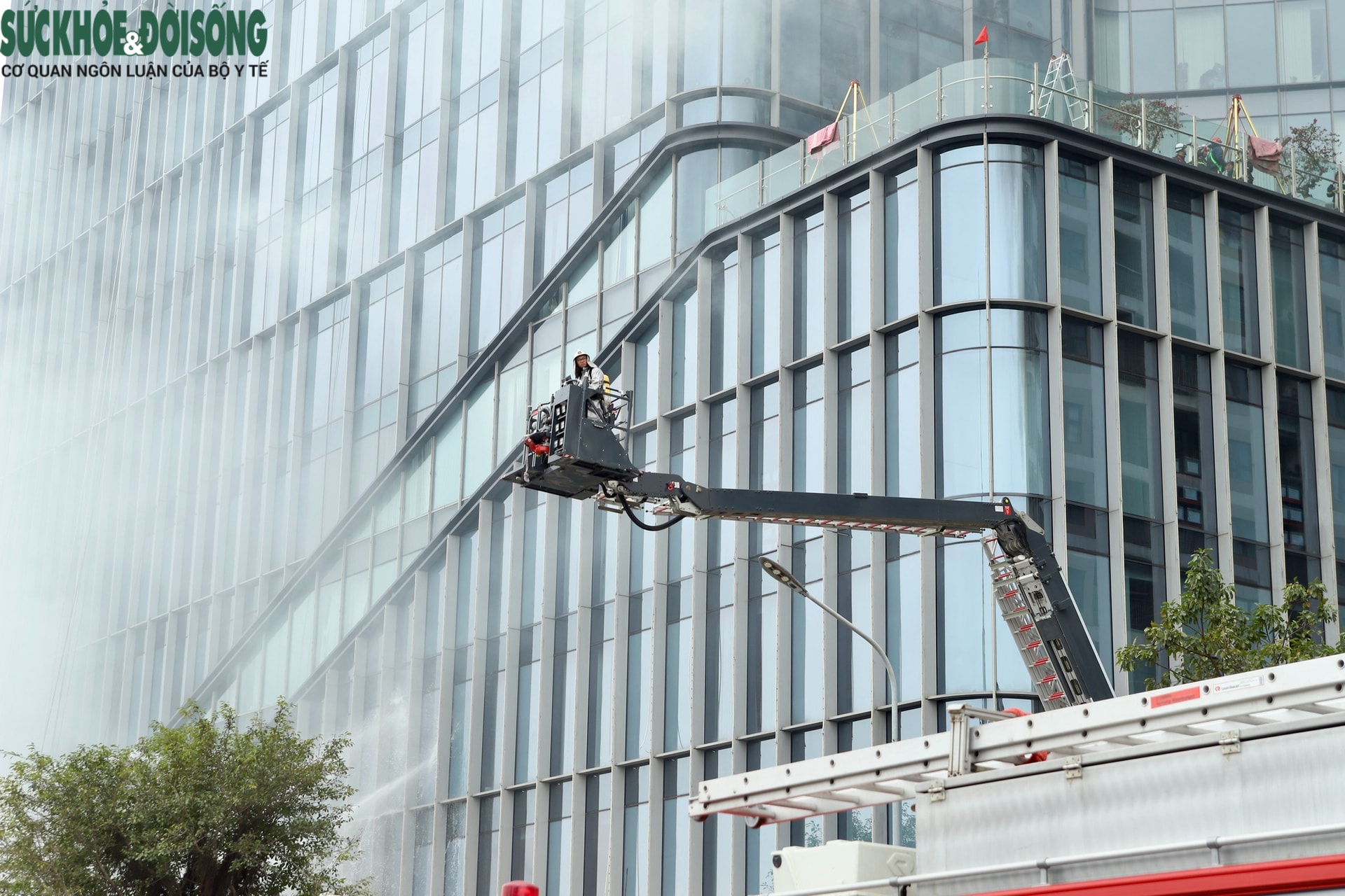 Trực thăng tham gia diễn tập chữa cháy, cứu nạn quy mô 4000 người ở Hà Nội- Ảnh 11.