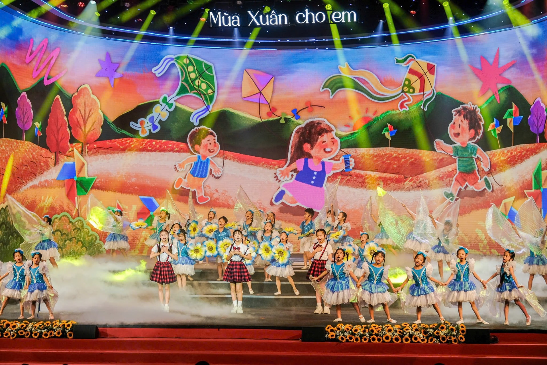 Chương trình 'Mùa xuân cho em' lần thứ 19 tiếp nhận hơn 116 tỷ đồng giúp trẻ có hoàn cảnh đặc biệt, khó khăn- Ảnh 6. Chương trình 'Mùa xuân cho em' lần thứ 19 tiếp nhận hơn 116 tỷ đồng giúp trẻ có hoàn cảnh đặc biệt, khó khăn- Ảnh 6.