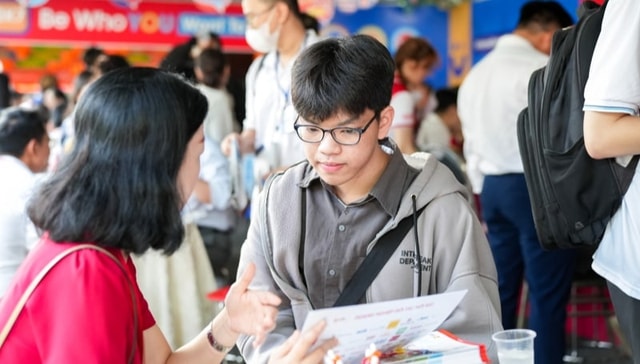 Hàng loạt trường đại học thay đổi tổ hợp xét tuyển trong mùa tuyển sinh 2026- Ảnh 1.