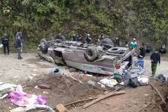 Thủ tướng chỉ đạo khẩn trương khắc phục hậu quả vụ TNGT đặc biệt nghiêm trọng tại Lào Cai- Ảnh 1.