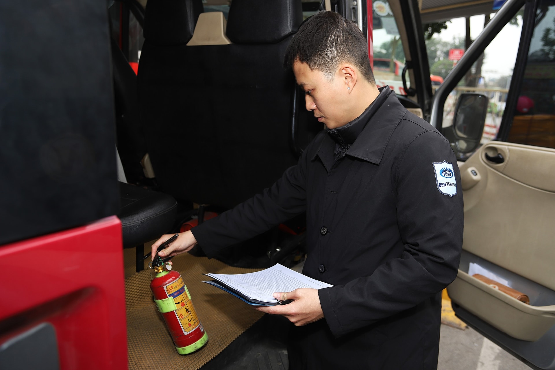 Bến xe Hà Nội ứng phó ra sao, khuyến cáo gì với người dân trước kỳ nghỉ Tết dài 4 ngày?- Ảnh 4. Bến xe Hà Nội ứng phó ra sao, khuyến cáo gì với người dân trước kỳ nghỉ Tết dài 4 ngày?- Ảnh 4.