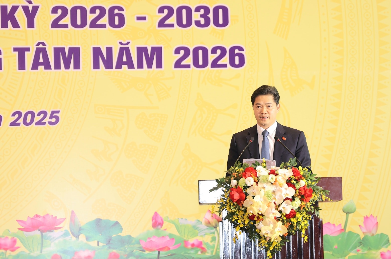 Phó Thủ tướng Lê Thành Long: Toàn Ngành y tế phấn đấu để tạo đột phá tăng cường bảo vệ, chăm sóc và nâng cao sức khỏe Nhân dân- Ảnh 5. Phó Thủ tướng Lê Thành Long: Toàn Ngành y tế phấn đấu để tạo đột phá tăng cường bảo vệ, chăm sóc và nâng cao sức khỏe Nhân dân- Ảnh 5.