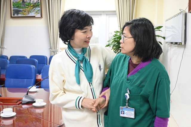 Cận Tết, bệnh nhân ghép phổi song song đầu tiên xuất viện, trở về cuộc sống bình thường- Ảnh 4.