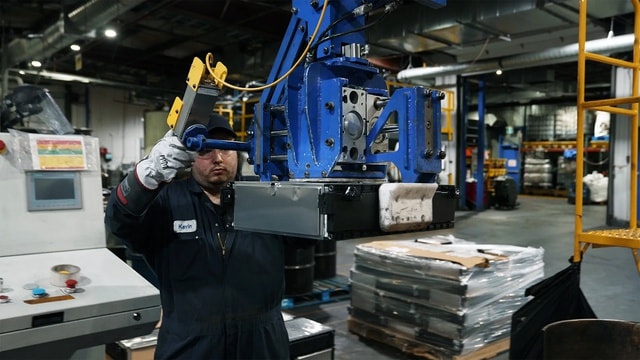 Đầu tư tái chế pin xe điện thế nào cho an toàn và hiệu quả?- Ảnh 1.