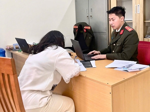 Chia sẻ clip dâm ô trên Zalo, một phụ nữ ở Bắc Ninh bị phạt 7,5 triệu đồng- Ảnh 1.