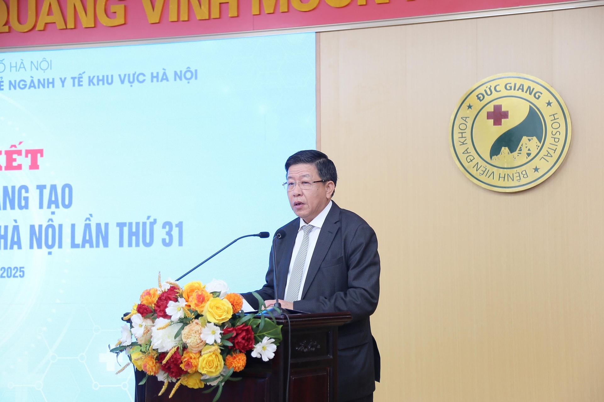 Vinh danh gần 80 sáng kiến y tế của thầy thuốc trẻ tại Hội thi sáng tạo ngành y tế Hà Nội- Ảnh 1. Vinh danh gần 80 sáng kiến y tế của thầy thuốc trẻ tại Hội thi sáng tạo ngành y tế Hà Nội- Ảnh 1.