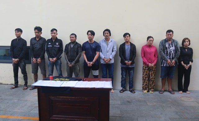 Tiếp tục khởi tố 15 đối tượng núp bóng doanh nghiệp đòi nợ thuê- Ảnh 1. Tiếp tục khởi tố 15 đối tượng núp bóng doanh nghiệp đòi nợ thuê- Ảnh 1.