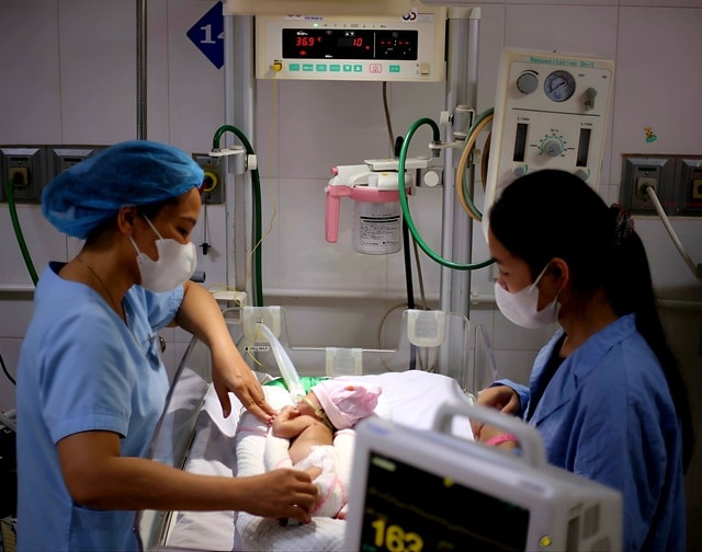 Ngành Y tế Nghệ An hoàn thành 12/12 chỉ tiêu, hướng tới nền y tế hiện đại, lấy người dân làm trung tâm- Ảnh 5.