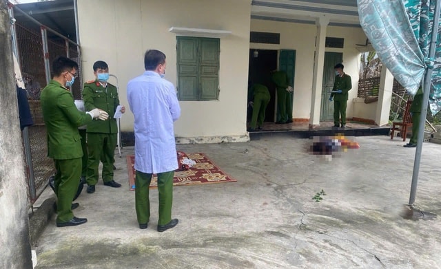 Không chấp nhận ly hôn, chồng chém chết vợ và cháu trai rồi nhảy lầu tự tử- Ảnh 1. Không chấp nhận ly hôn, chồng chém chết vợ và cháu trai rồi nhảy lầu tự tử- Ảnh 1.