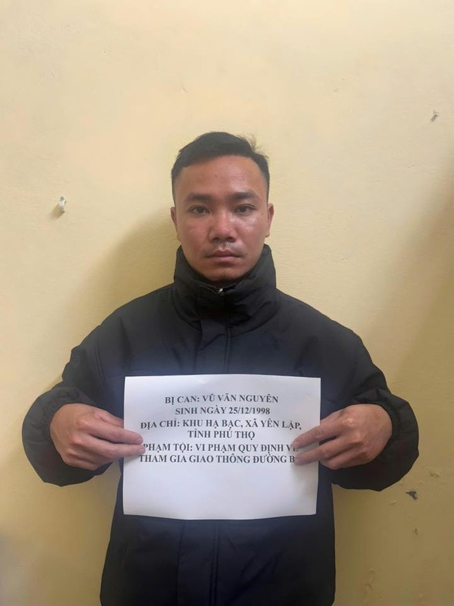 Lái xe máy múc gây tai nạn nghiêm trọng: Chủ xe và người điều khiển bị khởi tố- Ảnh 1. Lái xe máy múc gây tai nạn nghiêm trọng: Chủ xe và người điều khiển bị khởi tố- Ảnh 1.