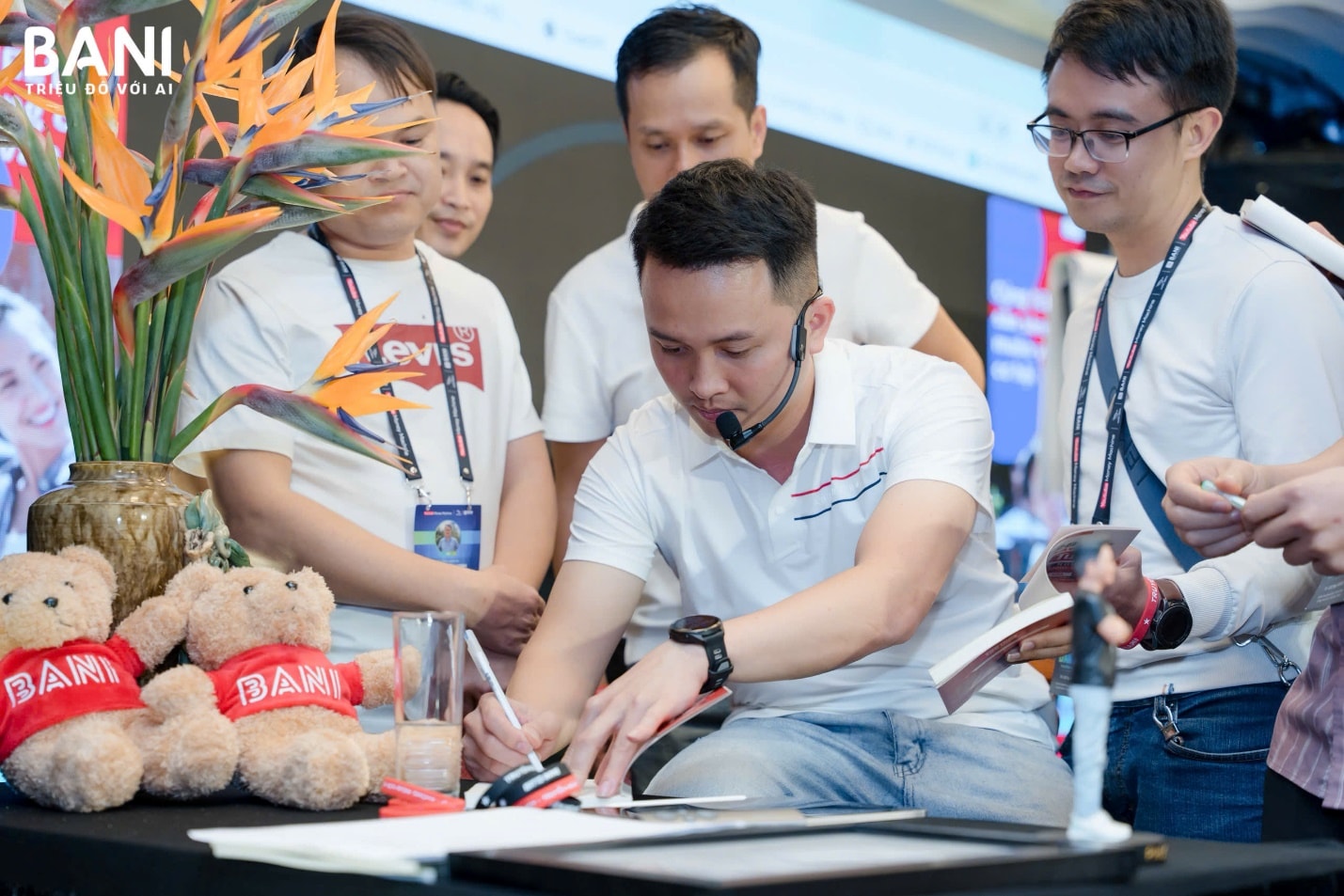 Phúc Bani và '28 ngày xây kênh': Cách tiếp cận lành mạnh trong hành trình sáng tạo nội dung số- Ảnh 1. Phúc Bani và '28 ngày xây kênh': Cách tiếp cận lành mạnh trong hành trình sáng tạo nội dung số- Ảnh 1.