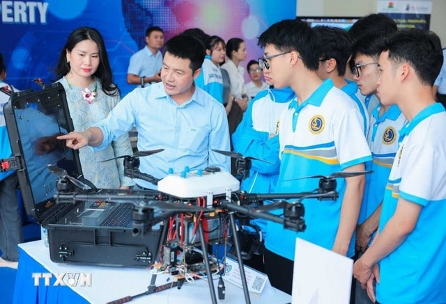 Dự kiến có nhiều điều chỉnh về phương thức và tổ hợp xét tuyển đại học năm 2026- Ảnh 1. Dự kiến có nhiều điều chỉnh về phương thức và tổ hợp xét tuyển đại học năm 2026- Ảnh 1.