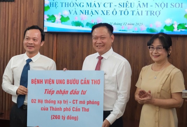 Giám đốc Sở Y tế Cần Thơ thông tin về quá trình mua 2 máy xạ trị cho Bệnh viện Ung bướu- Ảnh 1.