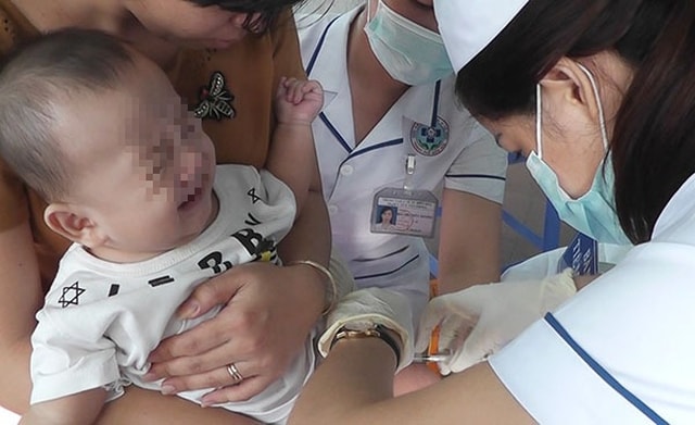 Thủ tướng chỉ đạo tăng cường tiêm vaccine, chủ động phòng, chống bệnh bại liệt- Ảnh 1.