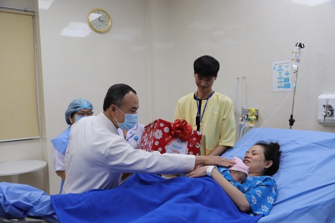 Những em bé chào đời trong khoảnh khắc mở đầu năm 2026 ở TPHCM- Ảnh 6.