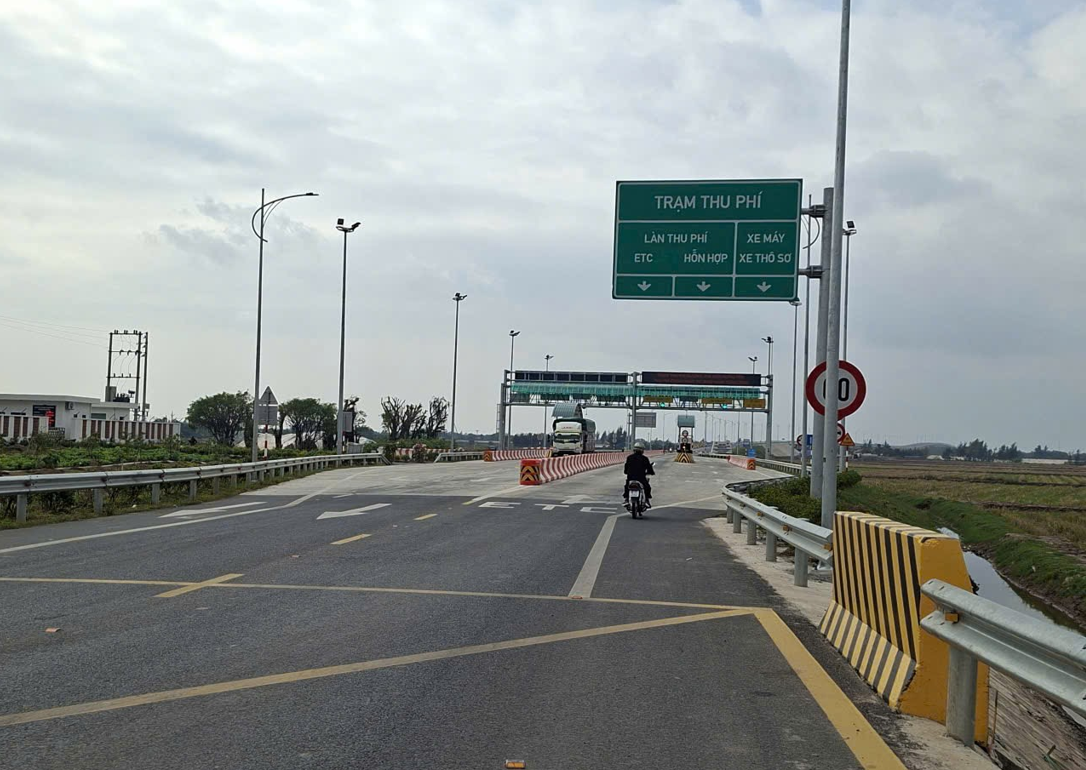Hình ảnh trạm thu phí dịch vụ.