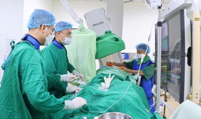 Ở nơi bác sĩ quyết định sự sống chỉ trong vài phút- Ảnh 1.