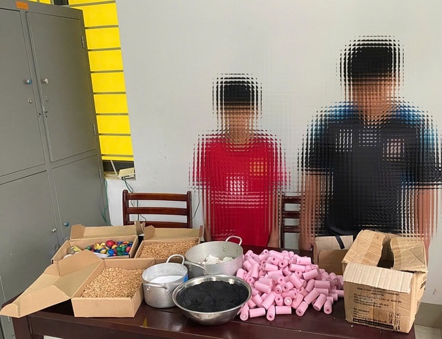 Ngăn chặn 2 thiếu niên có ý định tự chế pháo nổ- Ảnh 1.