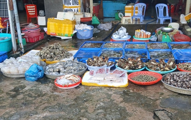 Siết chặt bảo đảm an toàn thực phẩm dịp Tết ở Khánh Hòa- Ảnh 1.