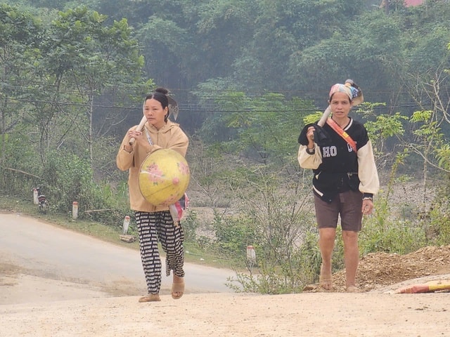 Khép lại nỗi lo thiên tai, hiện thực hóa giấc mơ an cư tại khu tái định cư Tam Văn- Ảnh 2.