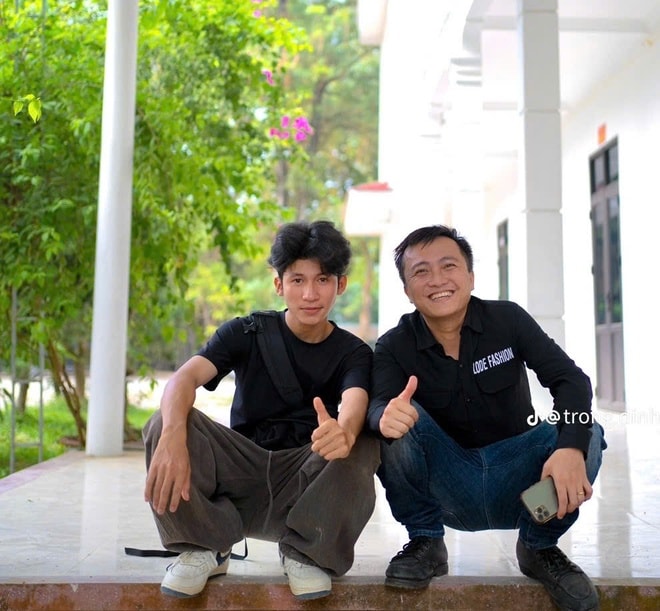 Chàng trai mồ côi mất 2 tay lập kênh TikTok truyền nghị lực sống- Ảnh 3.