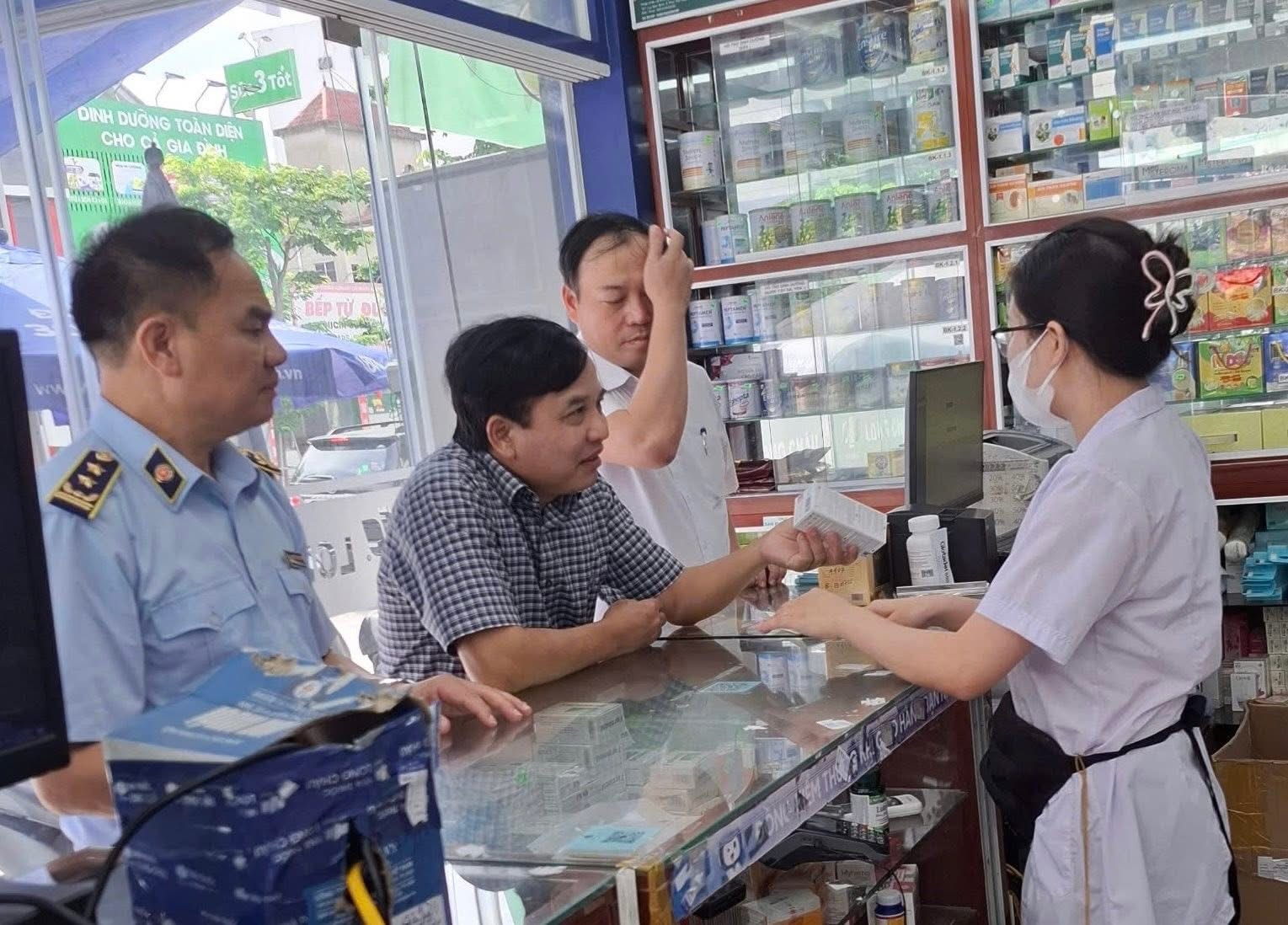 Cao điểm chống buôn lậu, hàng giả lĩnh vực y tế dịp Tết Nguyên đán Bính Ngọ 2026- Ảnh 1.